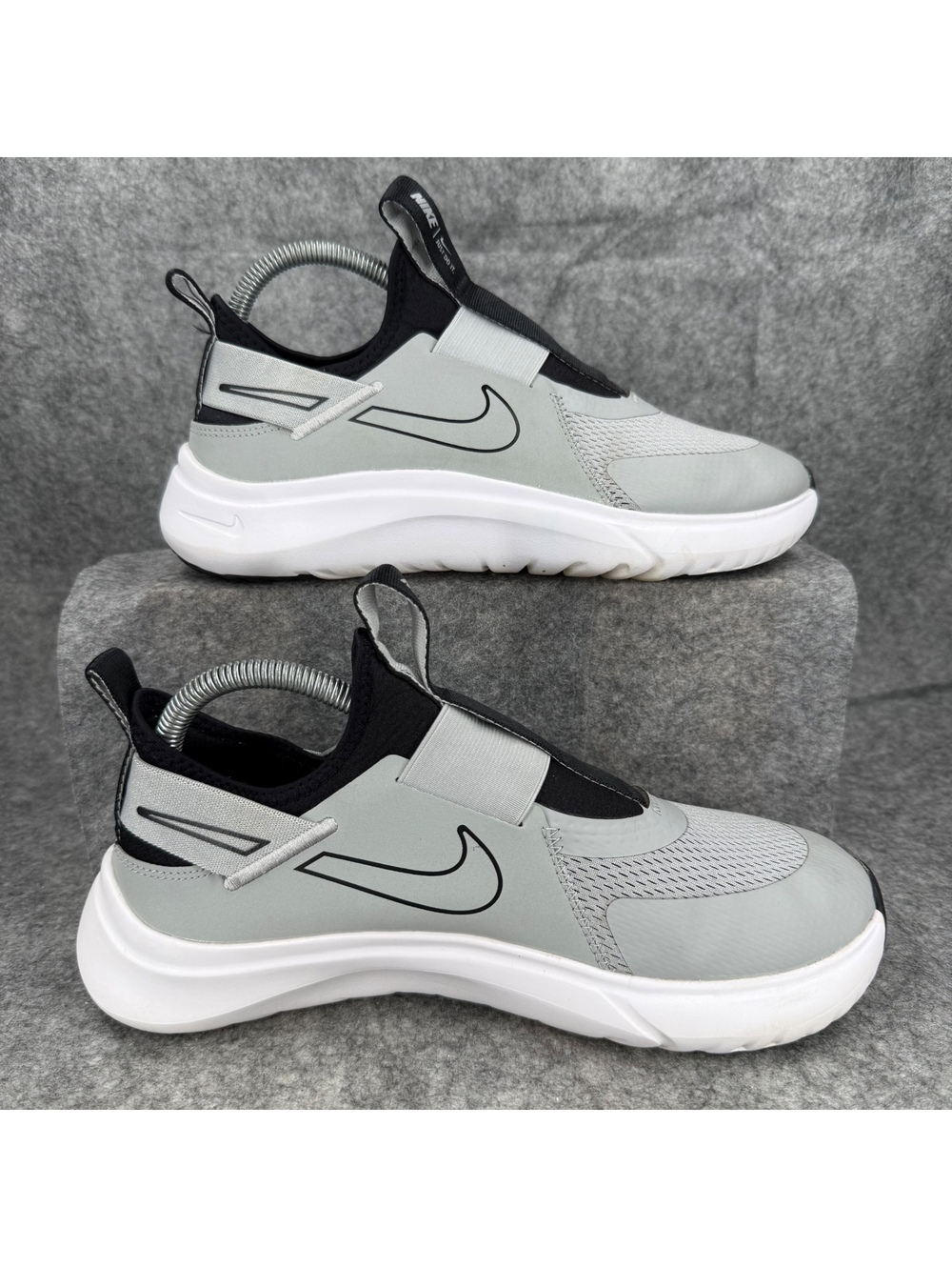 Nike Flex Plus GS Slip On Shoes CW7415-005 Smoke Grey Black Youth Size 6.5Y 091